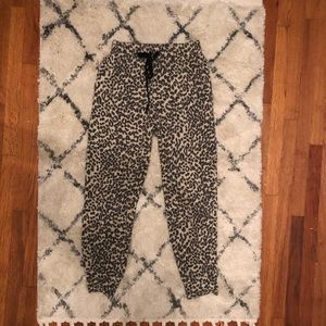 🖤SOLD🖤Pajama/jogger cheetah print pant